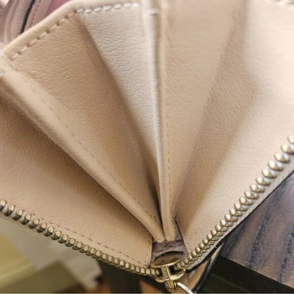 Kate Spade New York Neda Grove Street Dune Stripe Leather Zip Around Wallet EUC - Picture 7 of 11